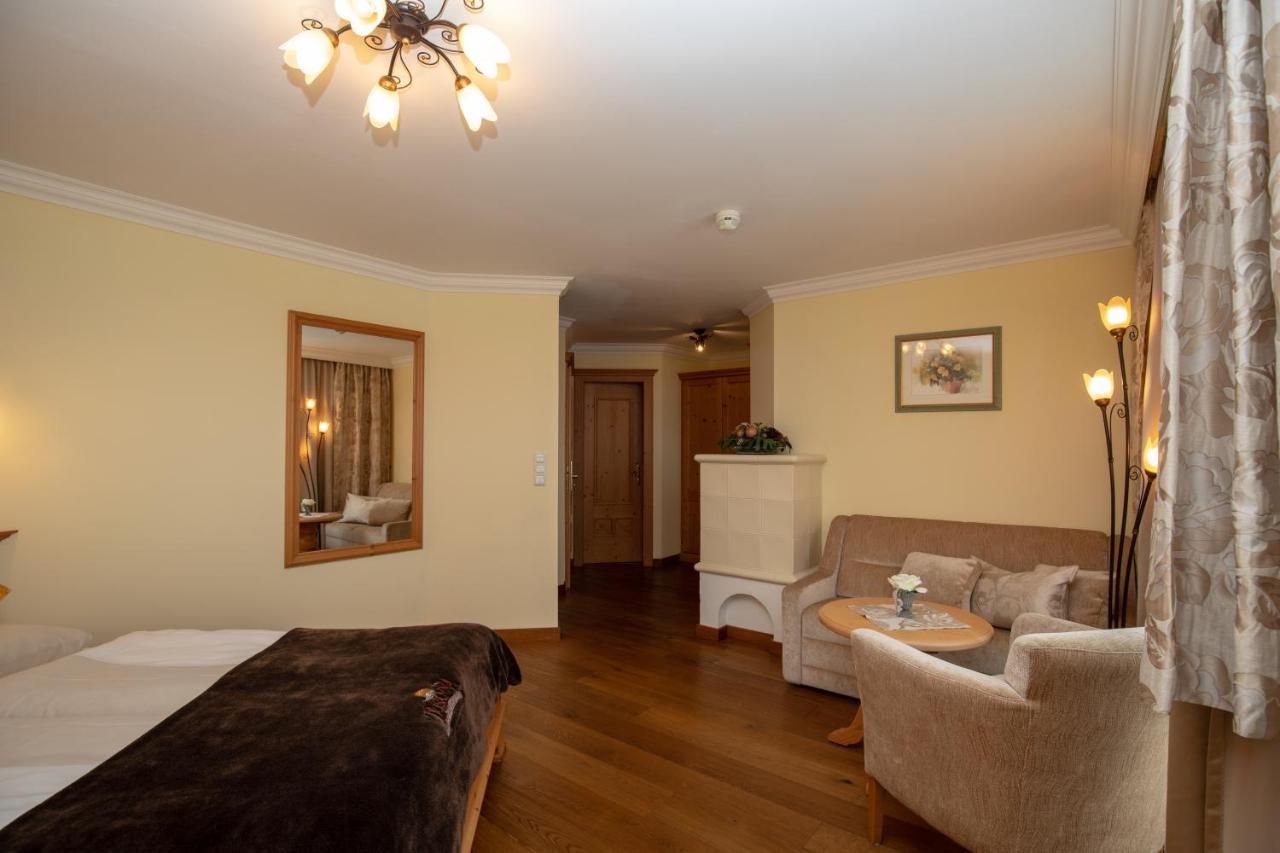 Alpenresidenz Trisanna Bed & Breakfast Ischgl Exterior photo
