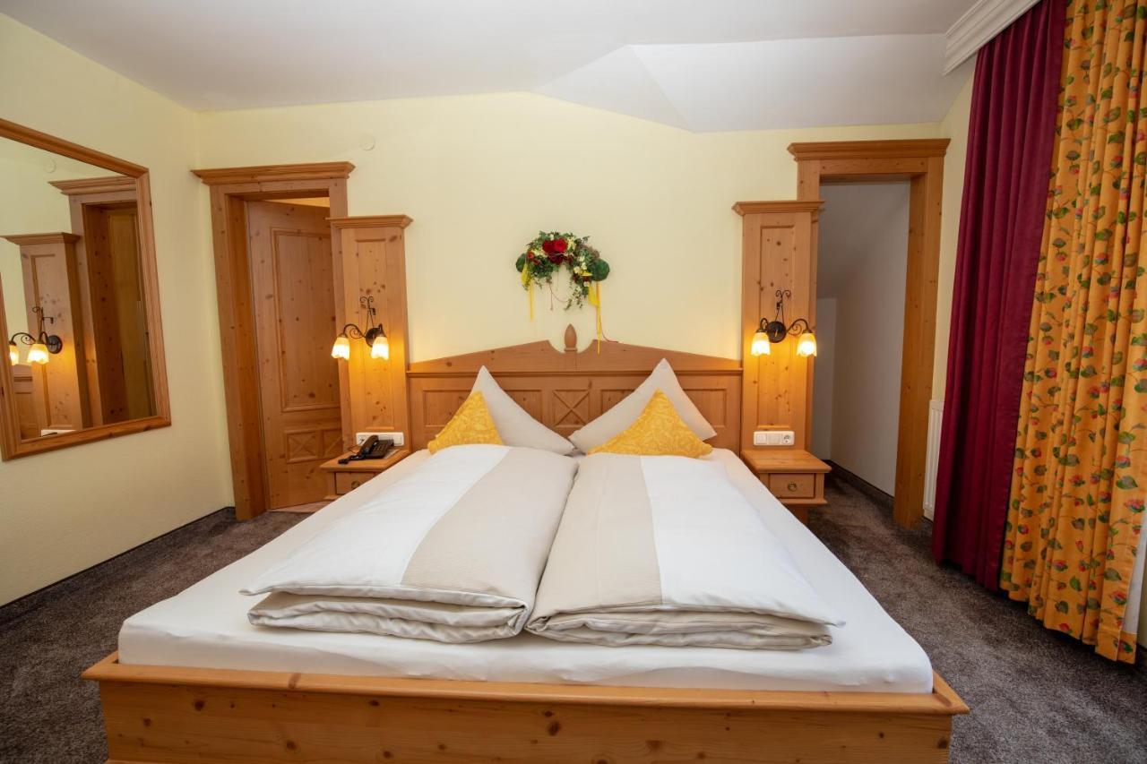 Alpenresidenz Trisanna Bed & Breakfast Ischgl Exterior photo