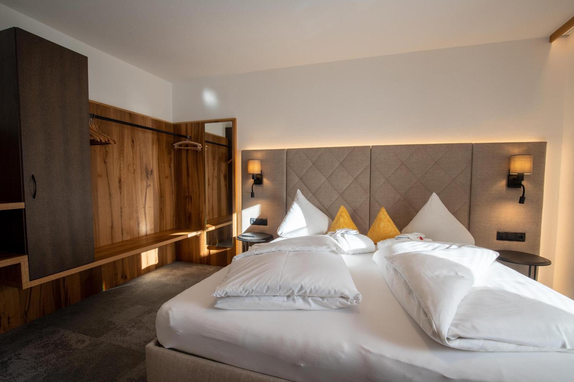 Alpenresidenz Trisanna Bed & Breakfast Ischgl Exterior photo