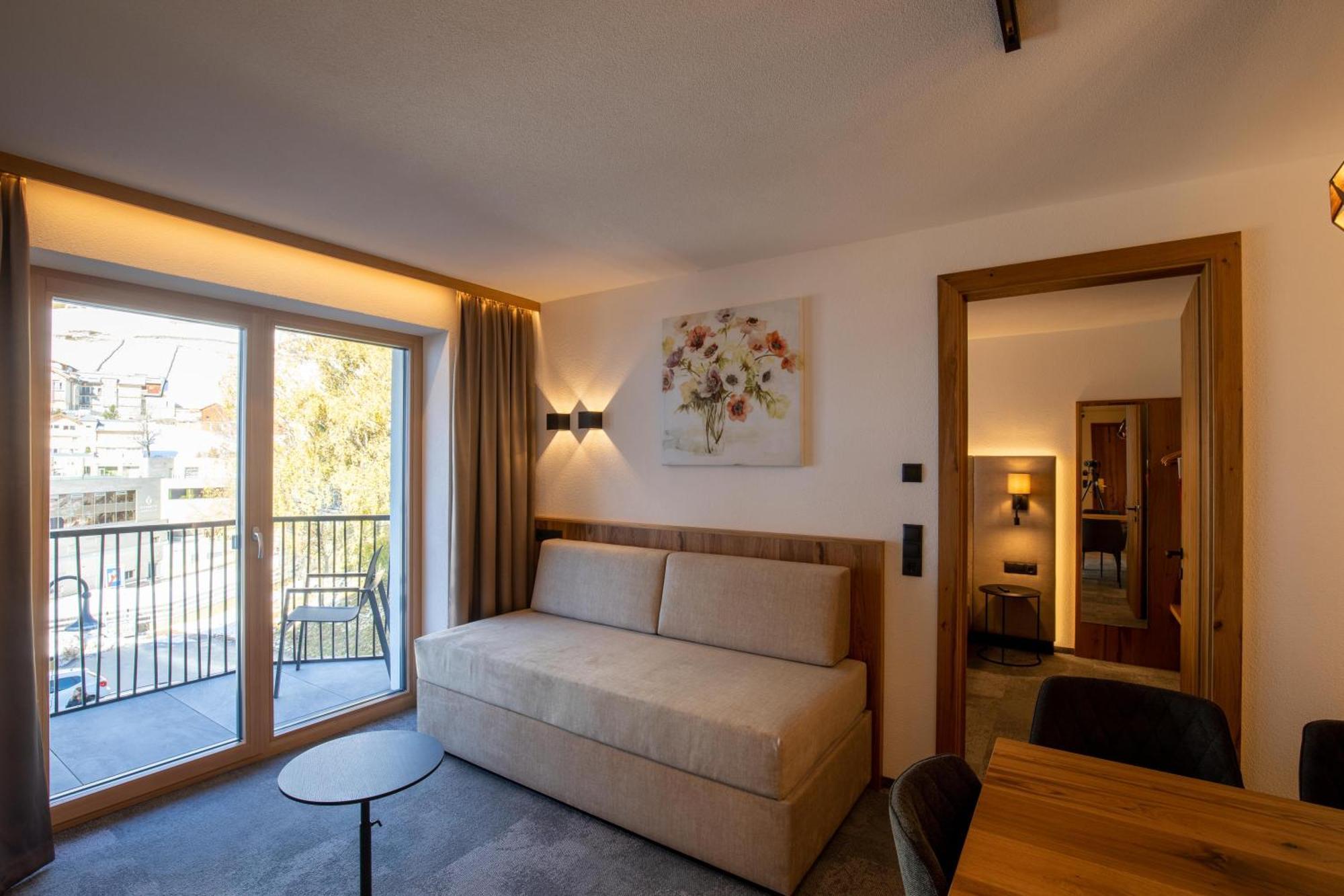 Alpenresidenz Trisanna Bed & Breakfast Ischgl Exterior photo