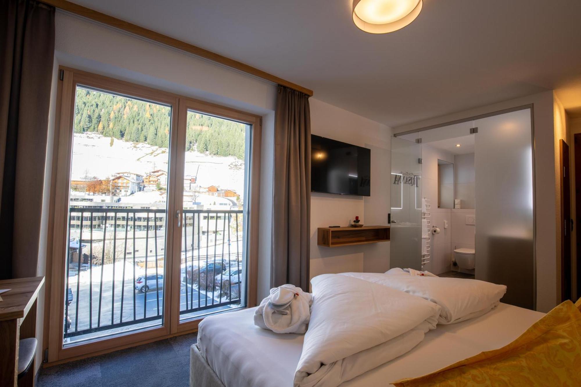 Alpenresidenz Trisanna Bed & Breakfast Ischgl Exterior photo